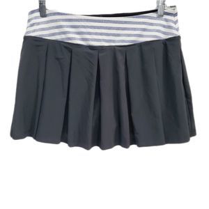 Victoria's Secret Made Sexy pleated ruffle pirouette skirt skort M EUC/Like New
